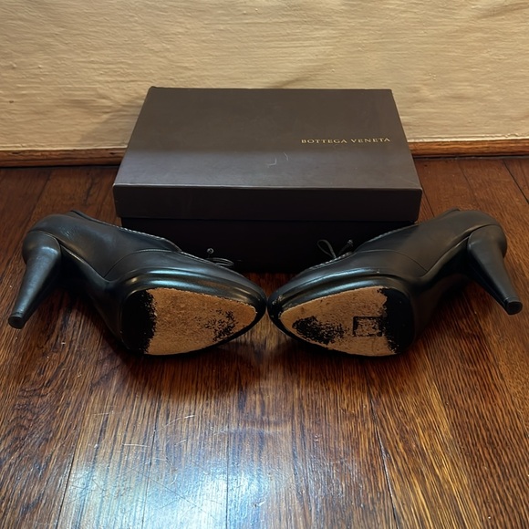 Bottega Veneta Leather Pumps - Picture 7 of 9